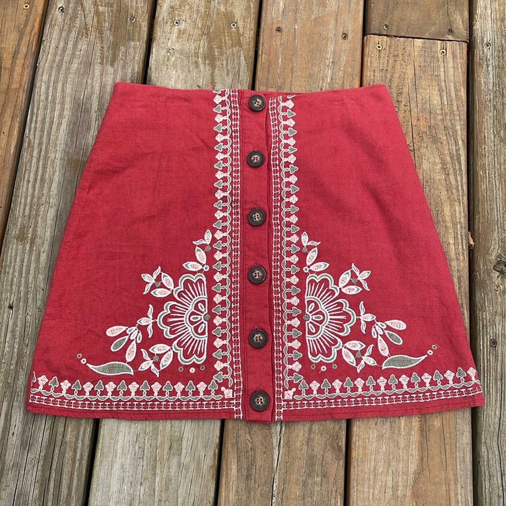 Francesca’s Denna Button Embroidered Linen Floral Skirt Small